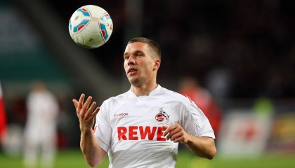 九游esports-库里：用“天外飞仙”的三分，改写联盟历史！，库里新外号